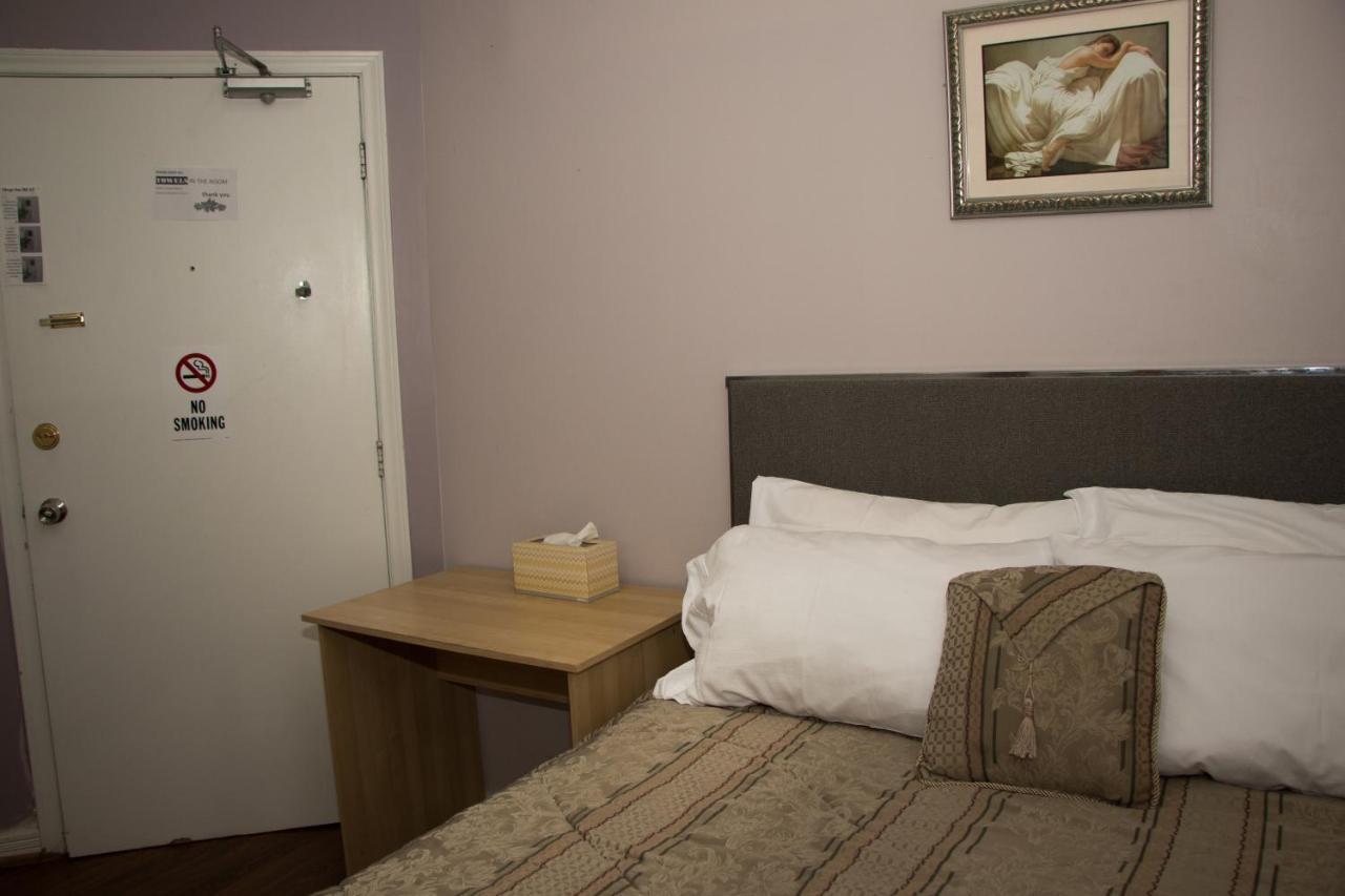 Saint Lawrence Residences And Suites Торонто Экстерьер фото