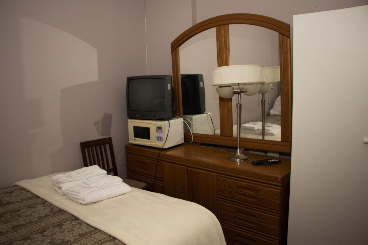 Saint Lawrence Residences And Suites Торонто Экстерьер фото