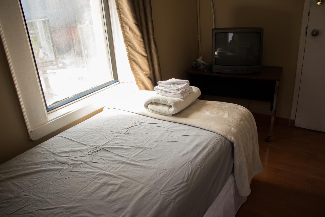 Saint Lawrence Residences And Suites Торонто Экстерьер фото