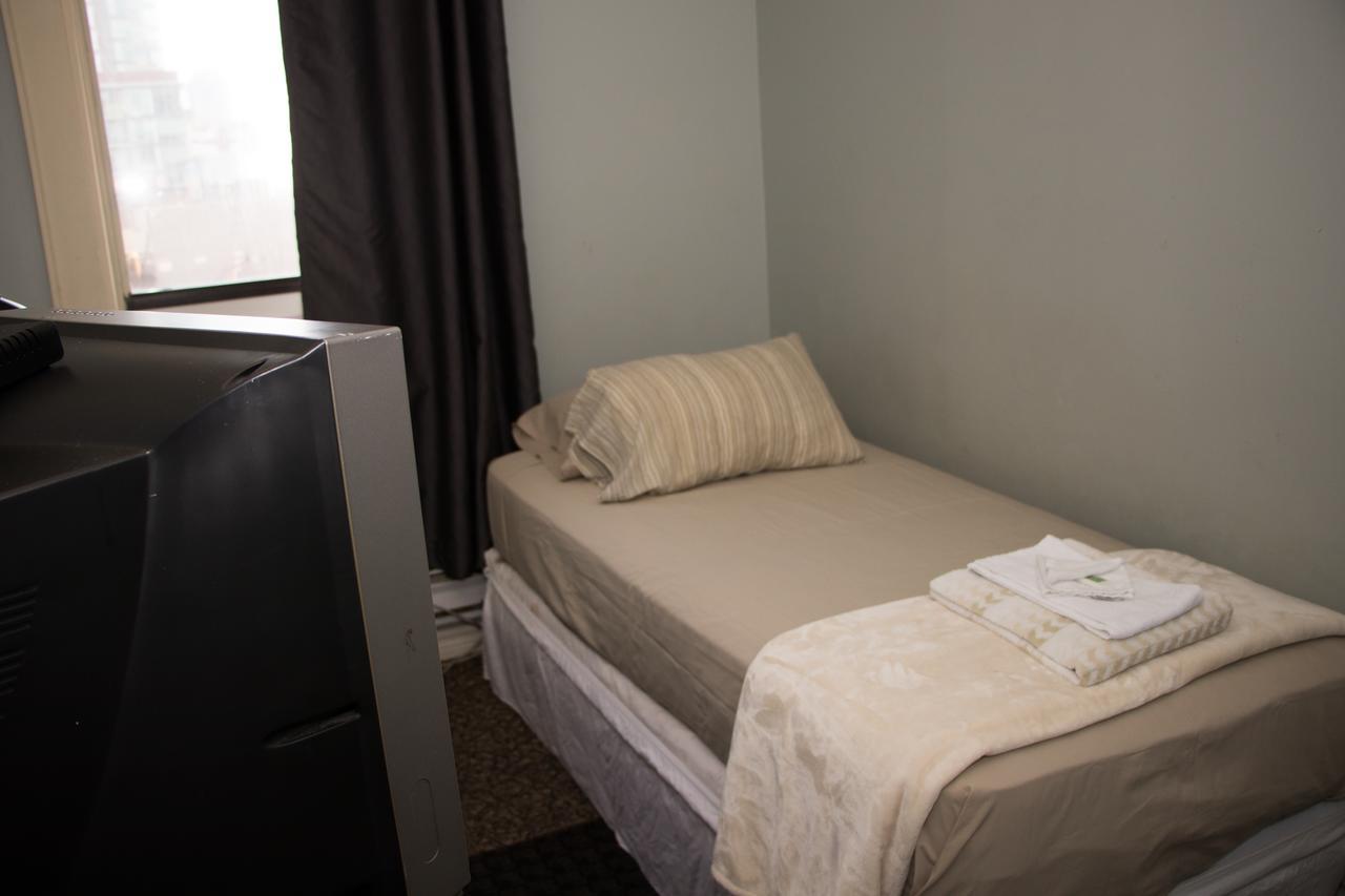 Saint Lawrence Residences And Suites Торонто Экстерьер фото